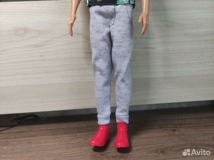 Кукла barbie кен