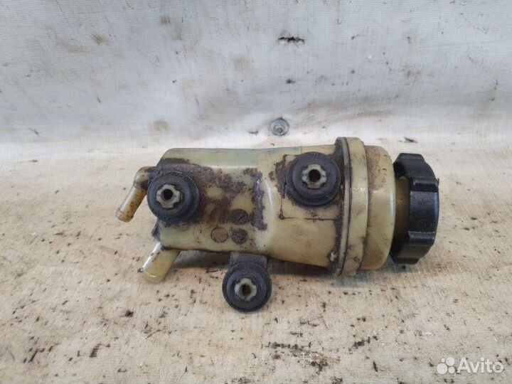 Бачок гидроусилителя Ford Focus 1 2002