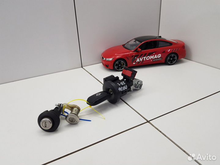 Замок зажигания с ключом (Renault Logan)