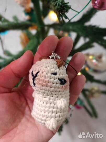 Креативные капибары. Брелок-игрушка с карабином