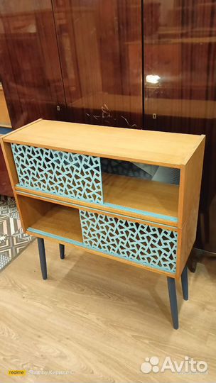 Полки напольные, настенные 