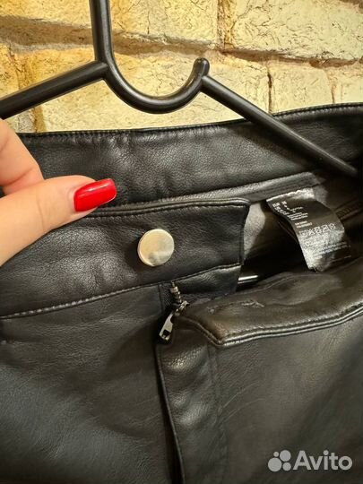 Кожаные брюки hm