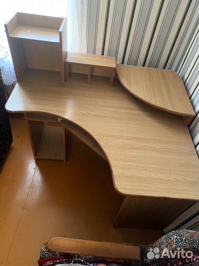 Компьютерный стол