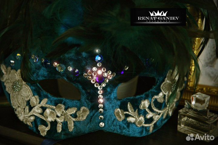 Карнавальная маска 