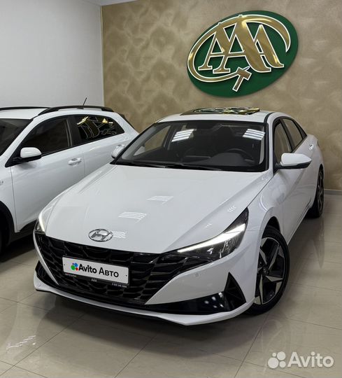 Hyundai Elantra 1.5 CVT, 2022, 52 000 км