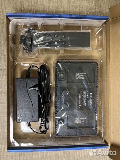 Видеосвет U 600