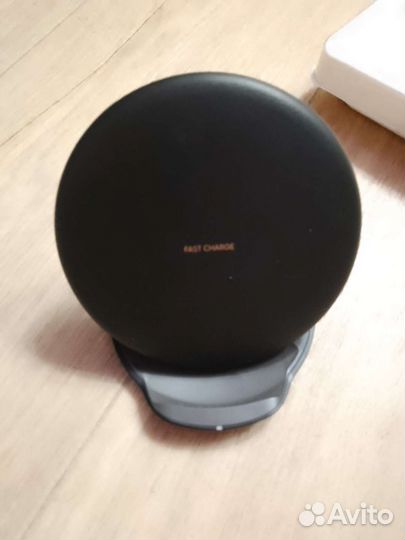 Беспроводное зарядное устройство Samsung