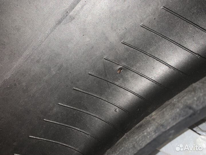 Nokian Tyres Hakkapeliitta 7 335/50 R18 101T