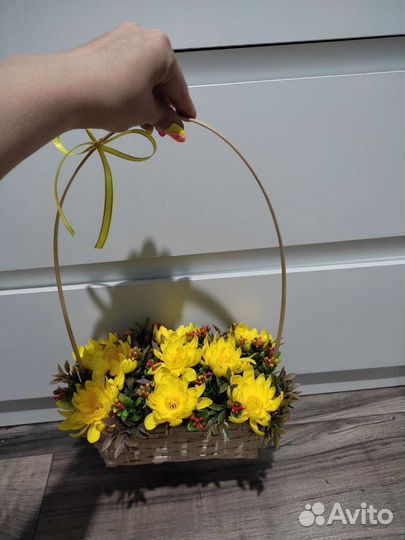 Букеты цветов:Пенные розы, хризантемы