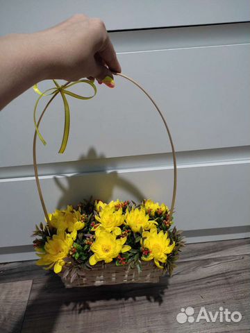 Букеты цветов:Пенные розы, хризантемы