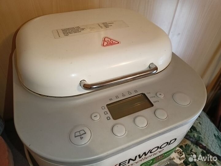 Продам хлебопечку 