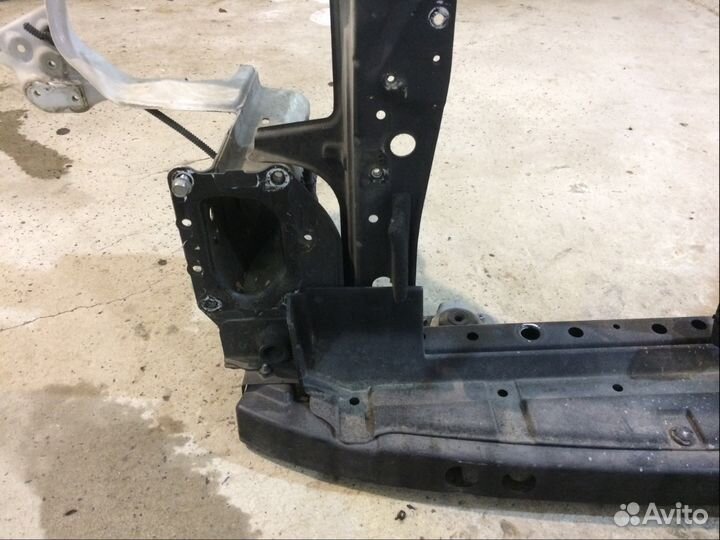 Передняя панель Субару Легаси Аутбек 06/09