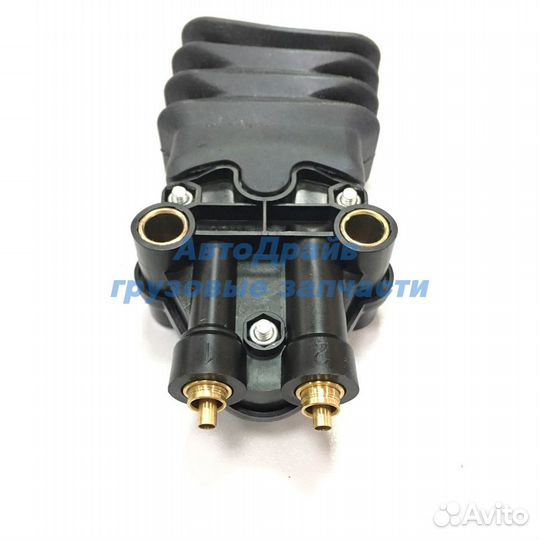 Кран уровня пола кабины Man Tga Tgs 4640070010