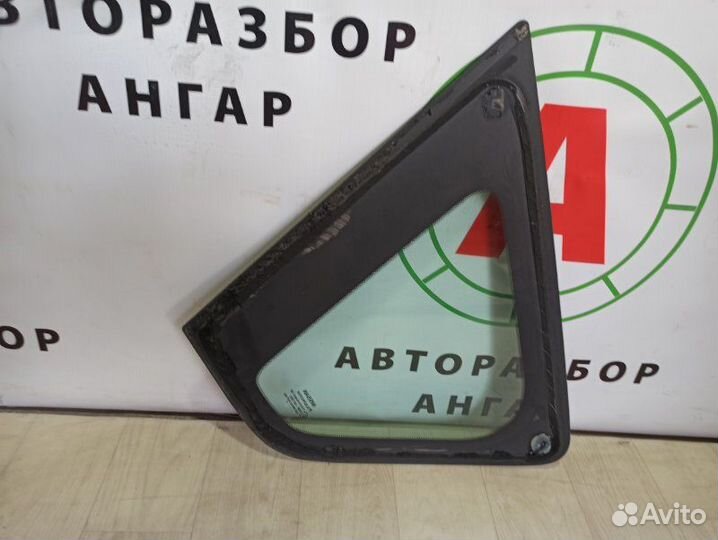 Стекло заднее правое Nissan Note E11E HR16DE 2006