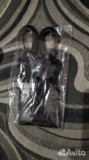 Держатели для сумки или рюкзака на коляску. Новые