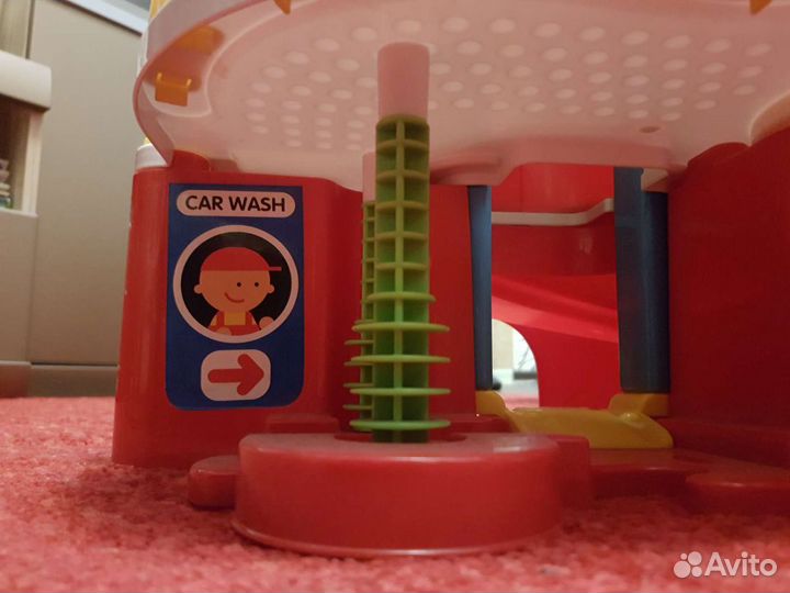 Игрушечная парковка