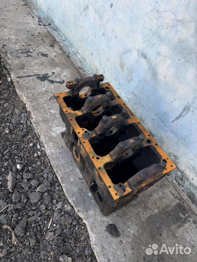 Коробка передач и блок мтз д245. 82, 892