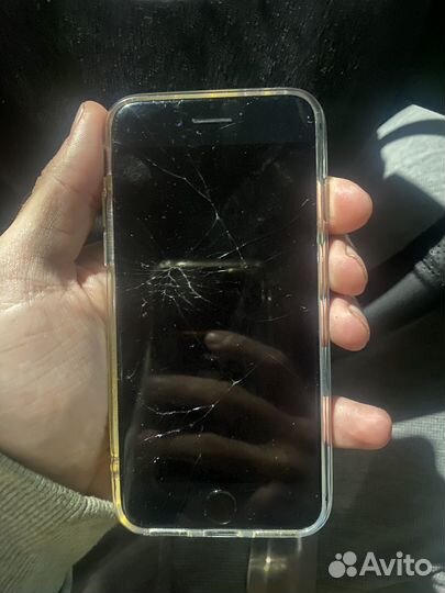Телефон iPhone 8 64 gb
