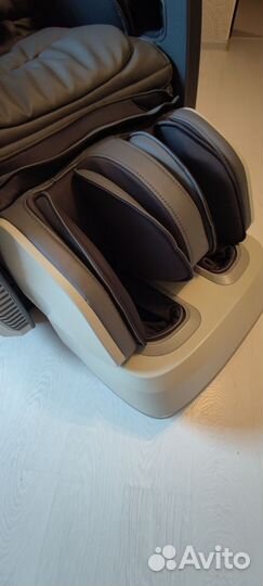 Массажное кресло Aura от Casada