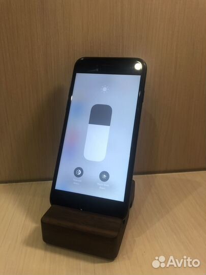 iPhone 7, 32 ГБ