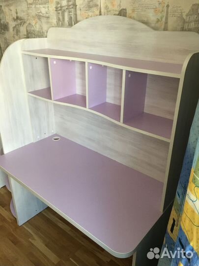 Письменный стол