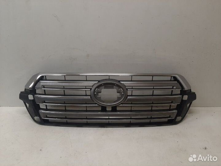 Решетка радиатора Toyota Land Cruiser 200 2016