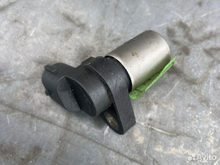 Датчик коленвала Subaru Forester 2.0 EJ205