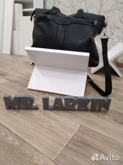 Подставка под сумки напольная