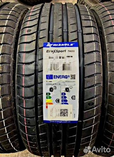 Triangle EffeXSport TH202 255/45 R20 105Y