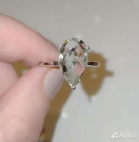 Серебряное кольцо с зелёным аметистом