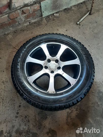 Dunlop SP Winter Ice 01 225/65 R17