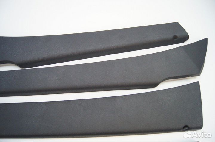 Накладки верхние (батоны) дверей ваз 2170