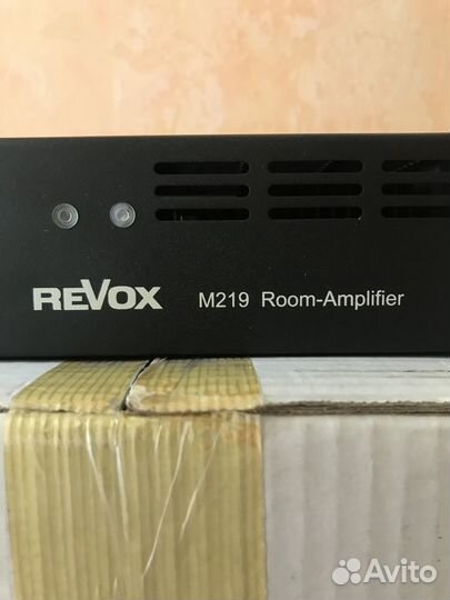 Стереоусилитель Revox M219 room amp