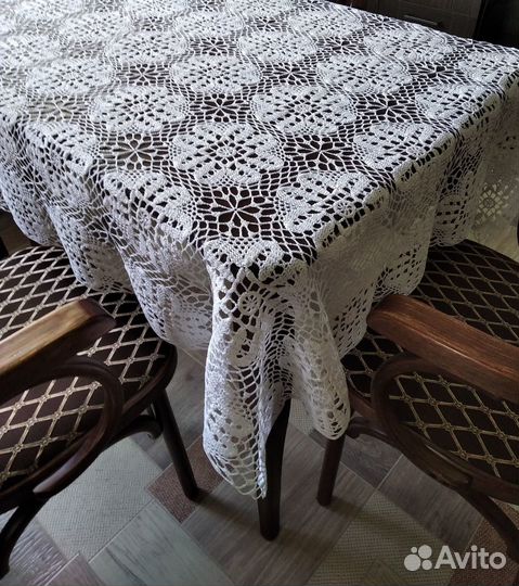 Вязаная скатерть крючком