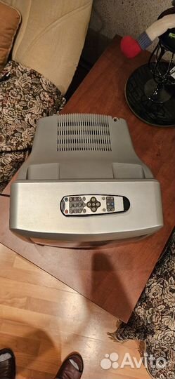 Телевизор б/y