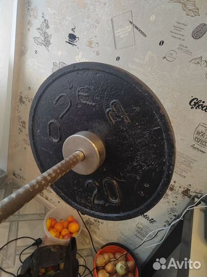 Стойка со скамьёй и штанга 130 кг