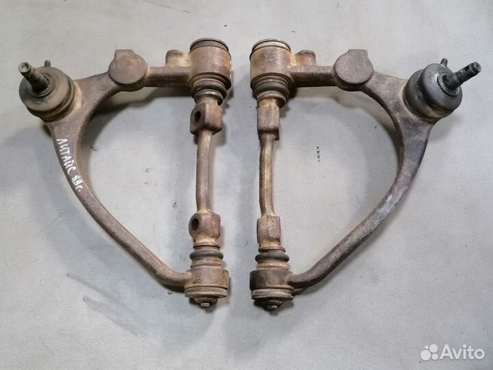 Рычаг подвески Toyota Lite Ace 1989 3Y, перед.верх