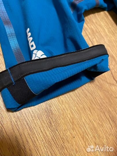 Гидрокостюм для плавания