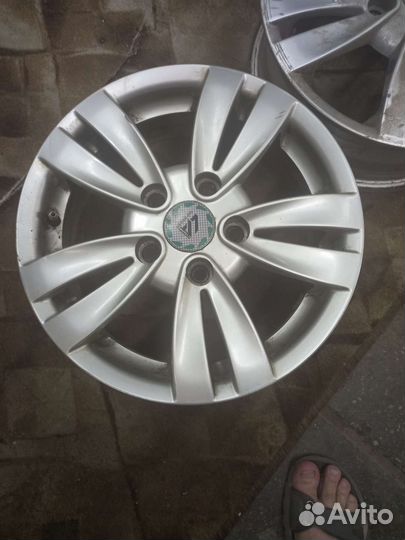 Литые диски r 15 5/114 KIA