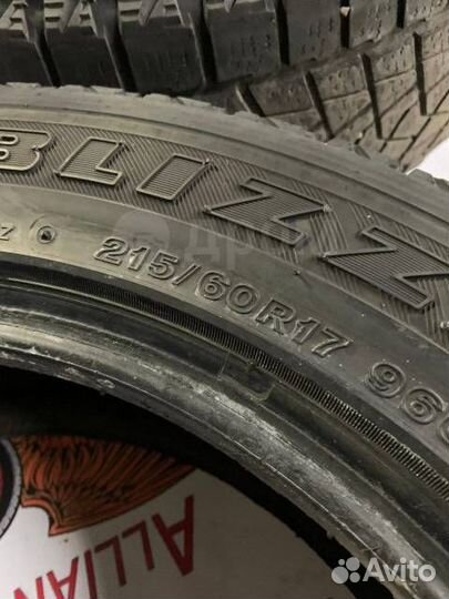 Bridgestone Blizzak Ice 215/60 R17