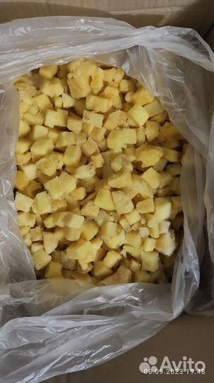 Ананас кубики
