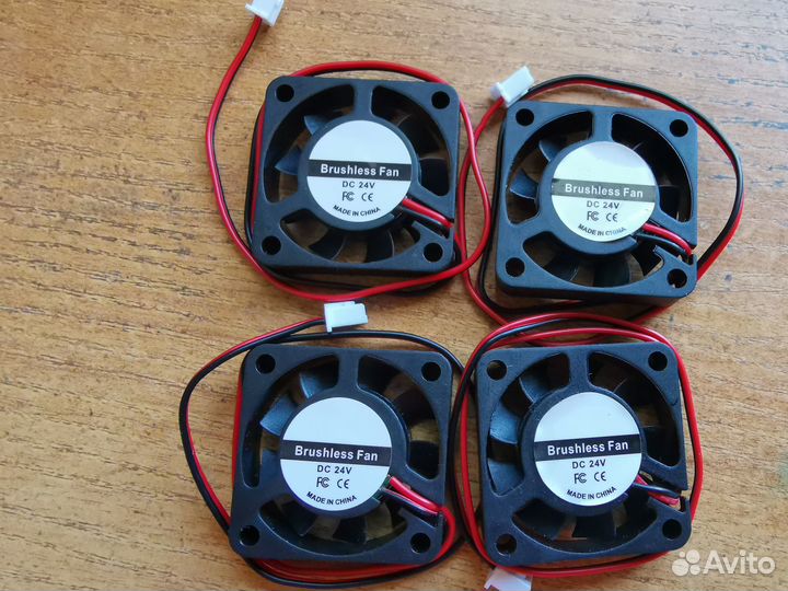 Вентилятор для пк 40х40х10 мм