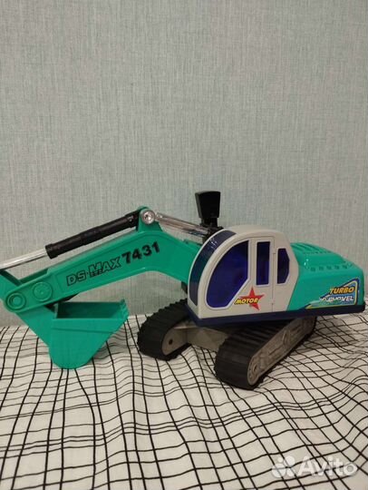 Игрушка экскаватор