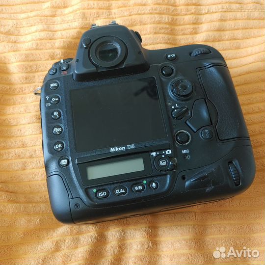 Nikon d4 body