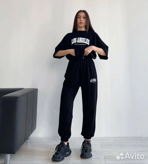 Спортивный костюм футболка штаны