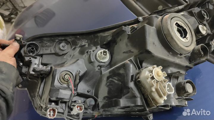 Фара передняя правая Toyota rav4 2012-2015 г.в