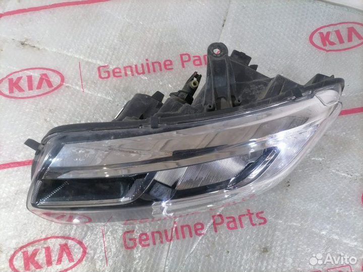 Фара передняя левая Renault Logan 2014-2022