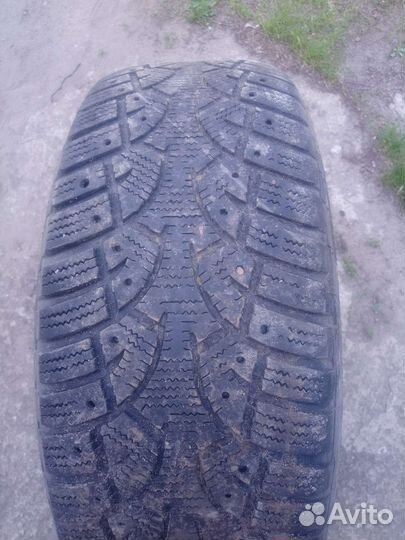 Continental Conti4x4IceContact 215/65 R16