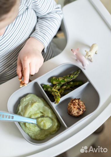 Набор посуды: тарелка, ложка (серый)