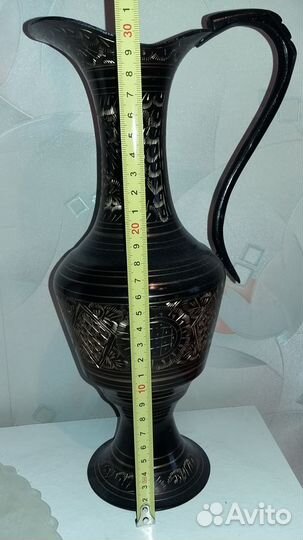 Ваза - кувшин металлический